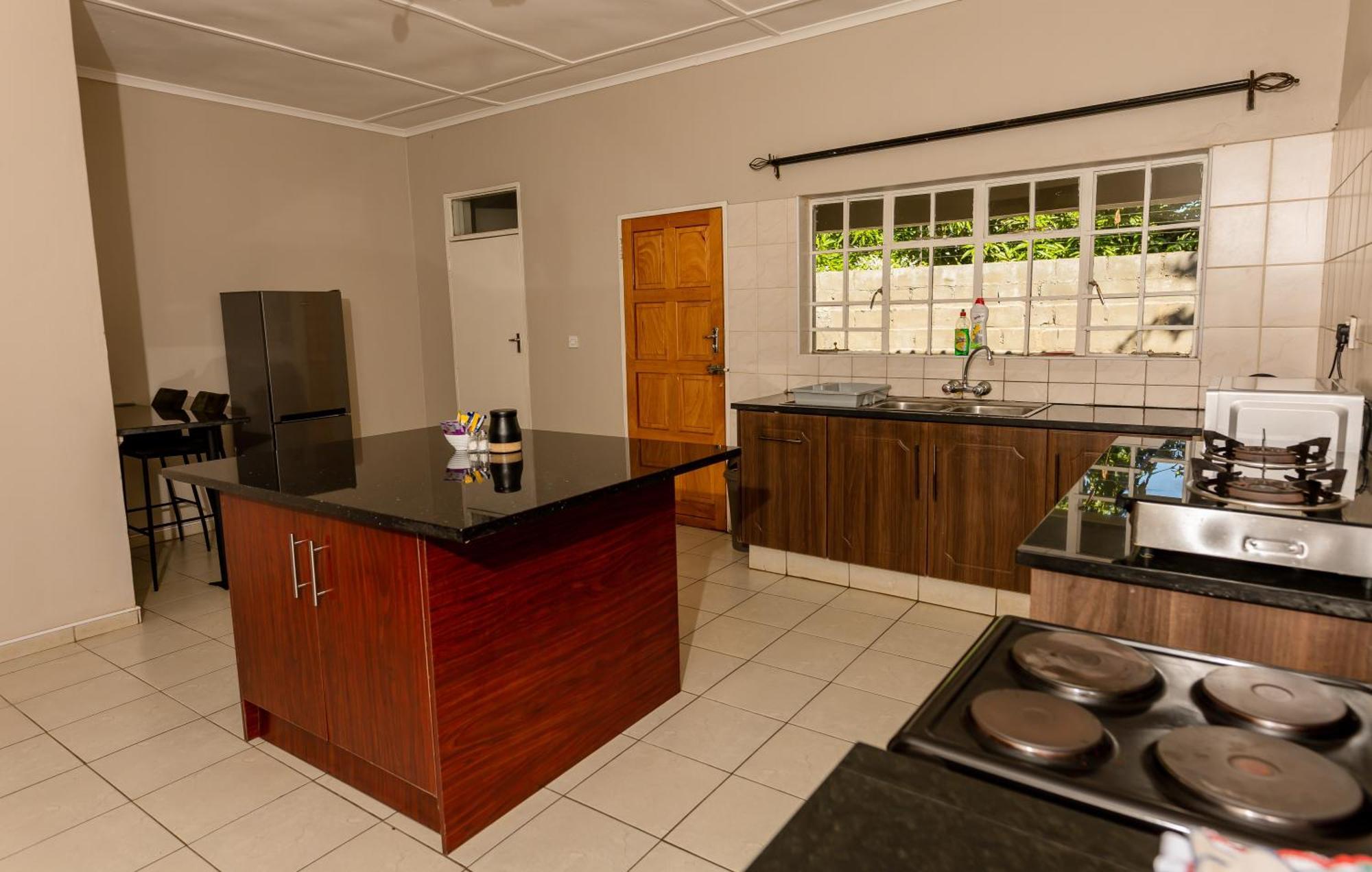 Hungwe House Villa Victoria Falls Exterior foto