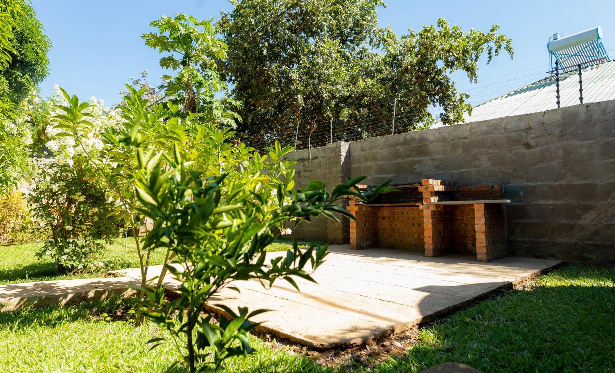 Hungwe House Villa Victoria Falls Exterior foto